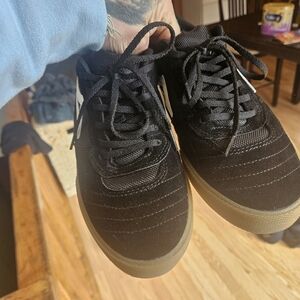 Lakai skateboard shoes size 8, worn maybe 2 hours